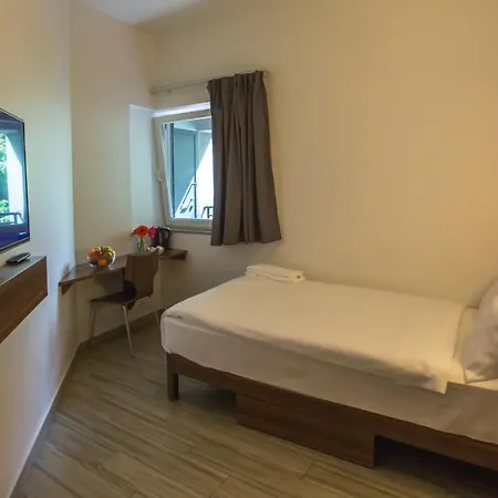 מלון Eidsvoll Express 3*